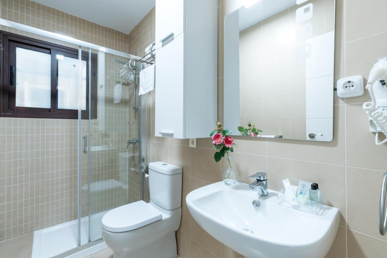 Apartament Lumbreras Host Sewilla Zewnętrze zdjęcie