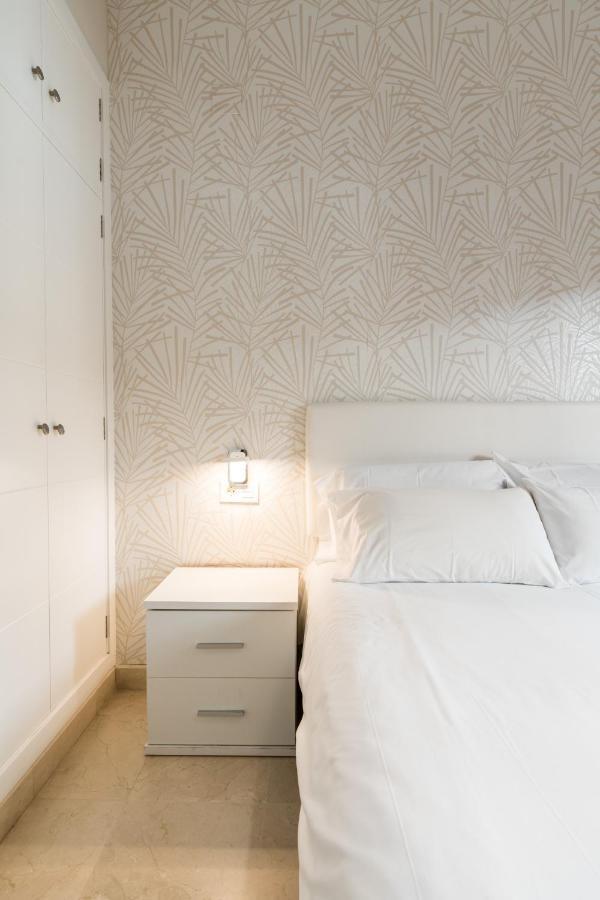 Apartament Lumbreras Host Sewilla Zewnętrze zdjęcie