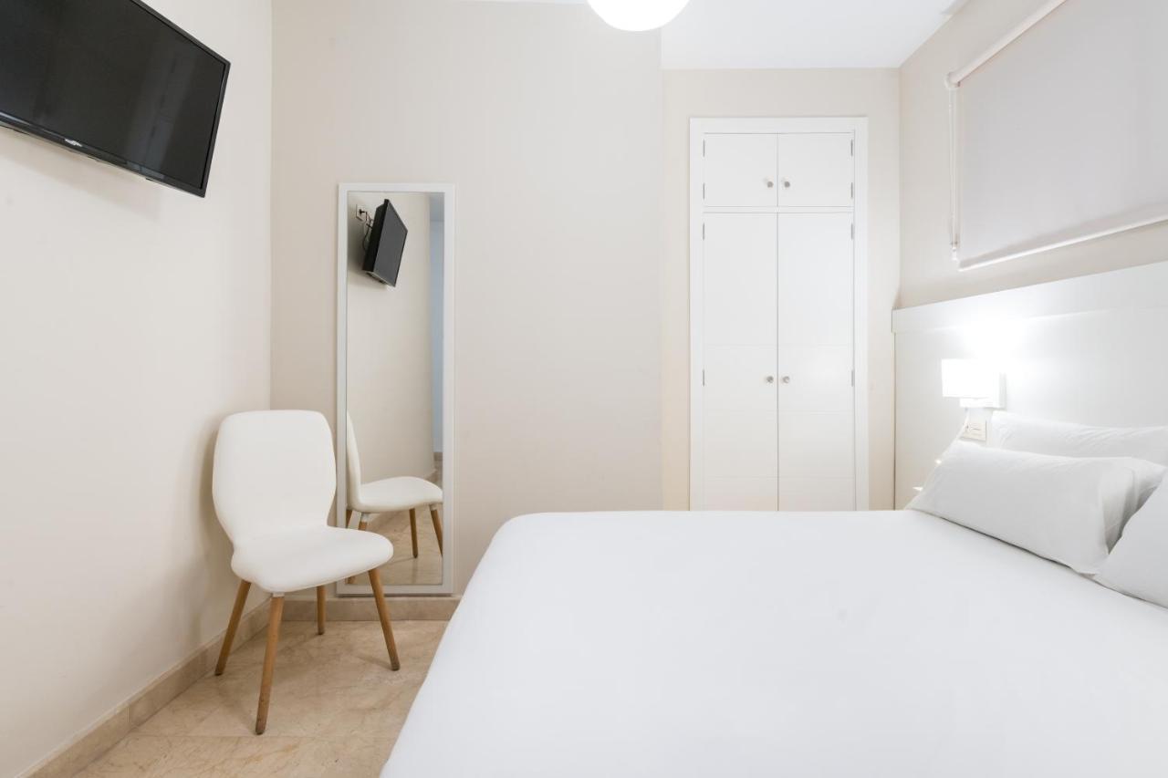 Apartament Lumbreras Host Sewilla Zewnętrze zdjęcie