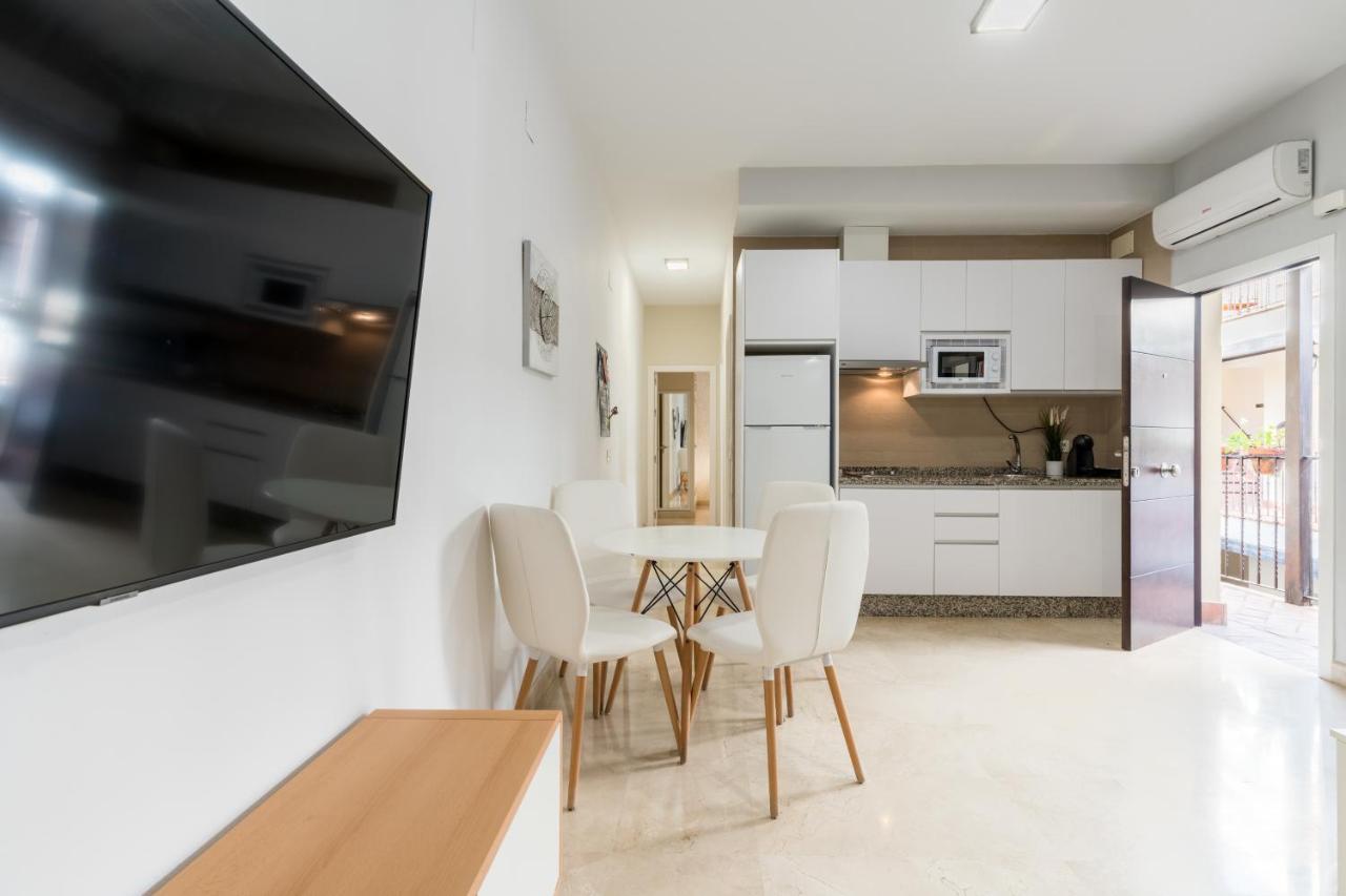 Apartament Lumbreras Host Sewilla Zewnętrze zdjęcie