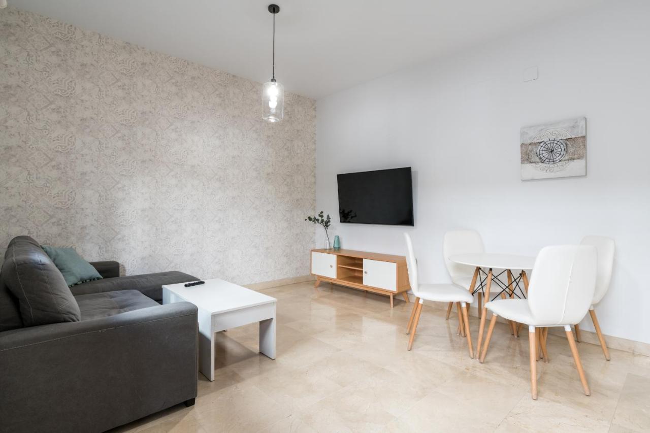 Apartament Lumbreras Host Sewilla Zewnętrze zdjęcie